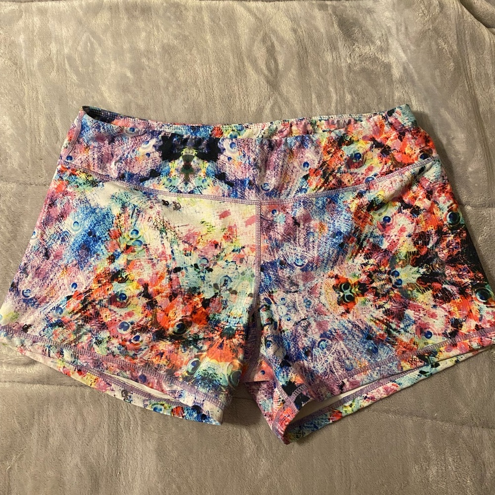 Born primitive shorts